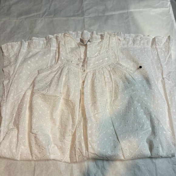 Delicates Ivory Lace Buttoned Chemise - Picture 8 of 13